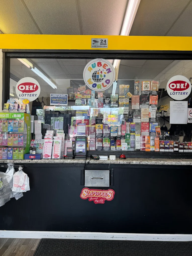The front counter at Rubens World